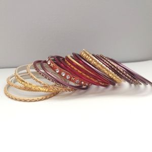 Child's multi color bracelet bangles lot #1